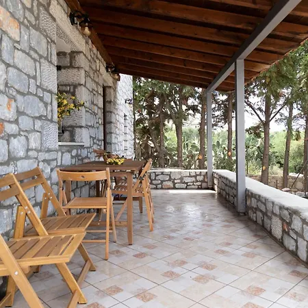 Mani Sea & Stone House Tatil Evi